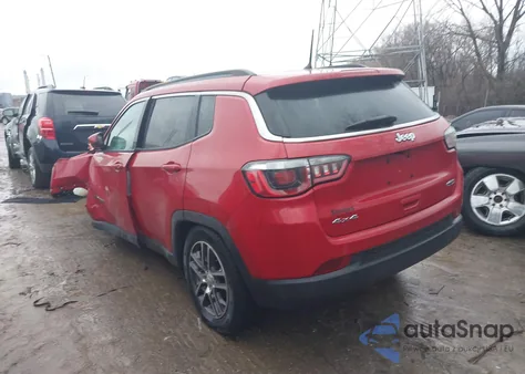 2018 Jeep Compass Latitude 4X4 z USA, uszkodzony, nr VIN 3C4NJDBB3JT191636